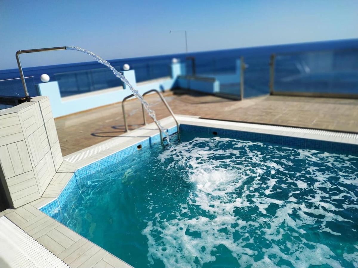 Villa Paradise *